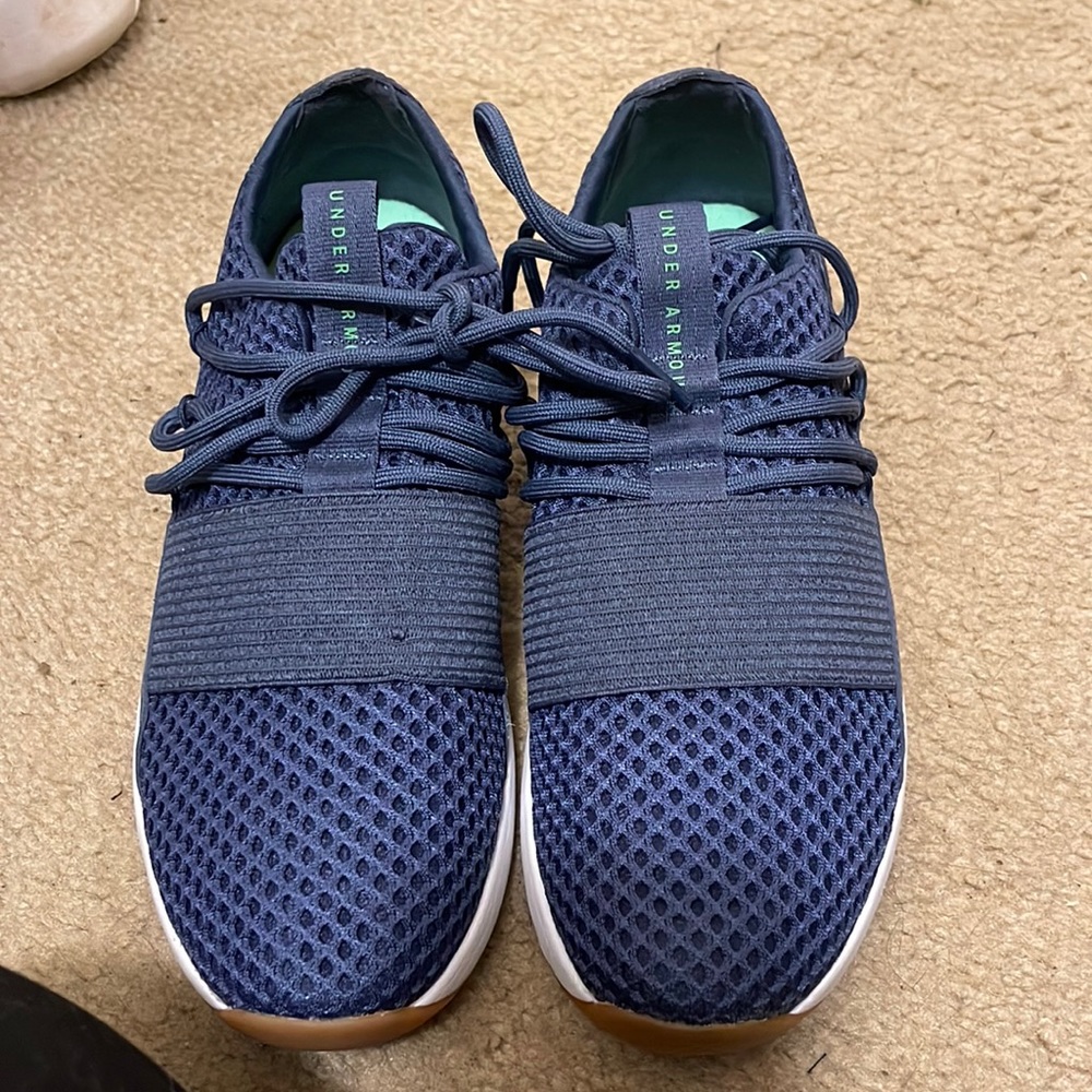 Under Armour tennis shoes